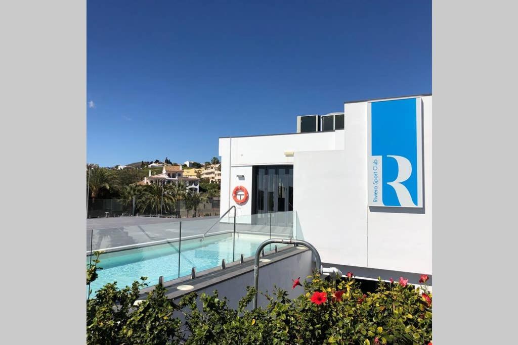 Luxury Modern Apartment By The Beach Málaga Esterno foto
