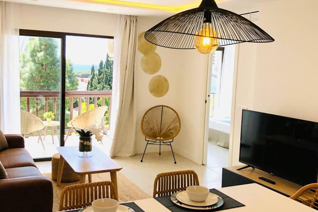 Luxury Modern Apartment By The Beach Málaga Esterno foto