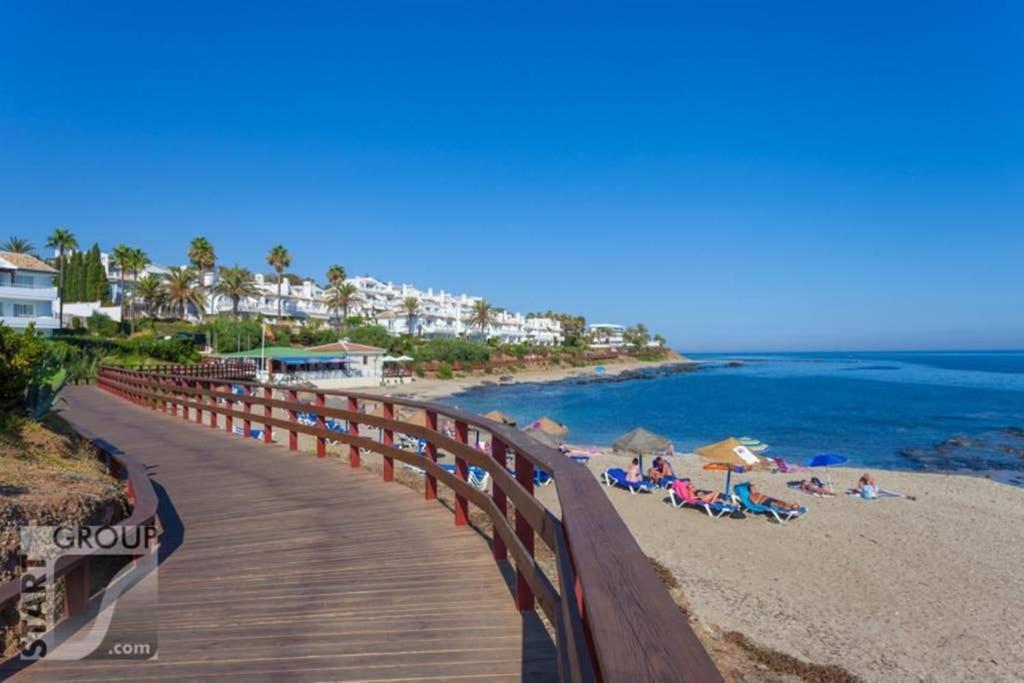 Luxury Modern Apartment By The Beach Málaga Esterno foto