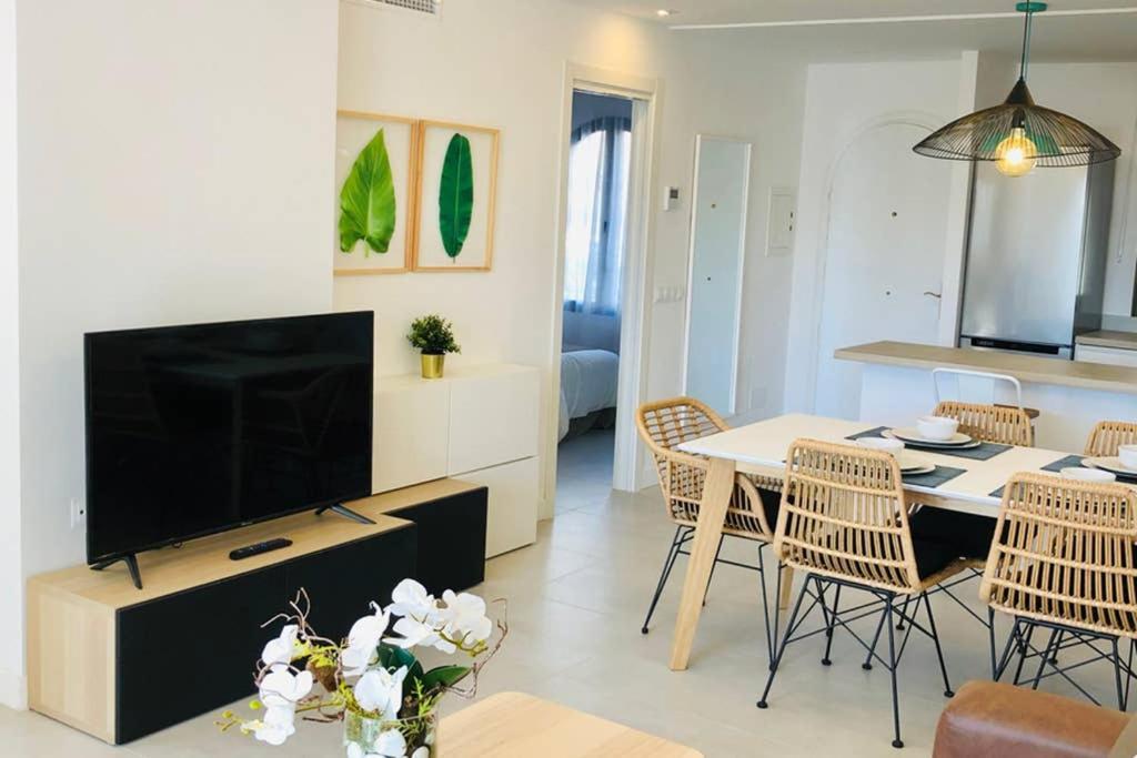 Luxury Modern Apartment By The Beach Málaga Esterno foto